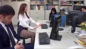 Asian Office Friend Gets Naughty On Hidden Camera