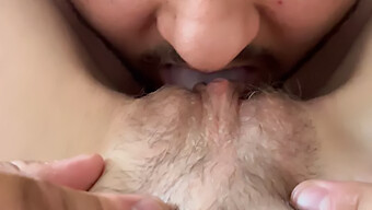 Coño Peludo De Novia Amateur Comido En Primer Plano