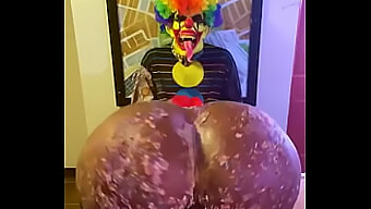 Selbstgemachtes Video Von Victoria Cakes, Die Gibby The Clown Ein Geburtstagsgeschenk Gibt