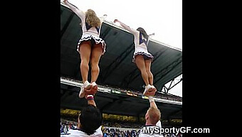 Tieners In Strakke Cheerleader Outfits Worden Ondeugend