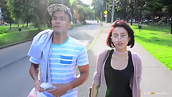 Drobna Kolumbijska Nastolatka Luna Castillo Robi Się Brutalna I Dzika W Tym Publicznym Filmie Porno.