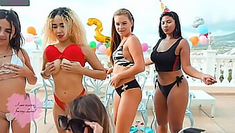 Soirée En Bikini Avec Un Groupe De Putes