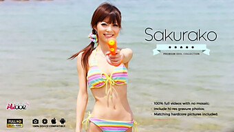 Sakurako สนุกกับการเจาะในวิดีโออีโรติกนี้