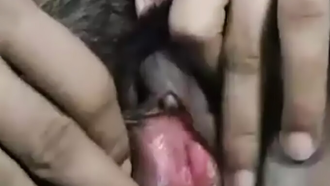 Asiatka Milf Si Užívá Fisting A Ženský Výstřik V Hd Kvalitě